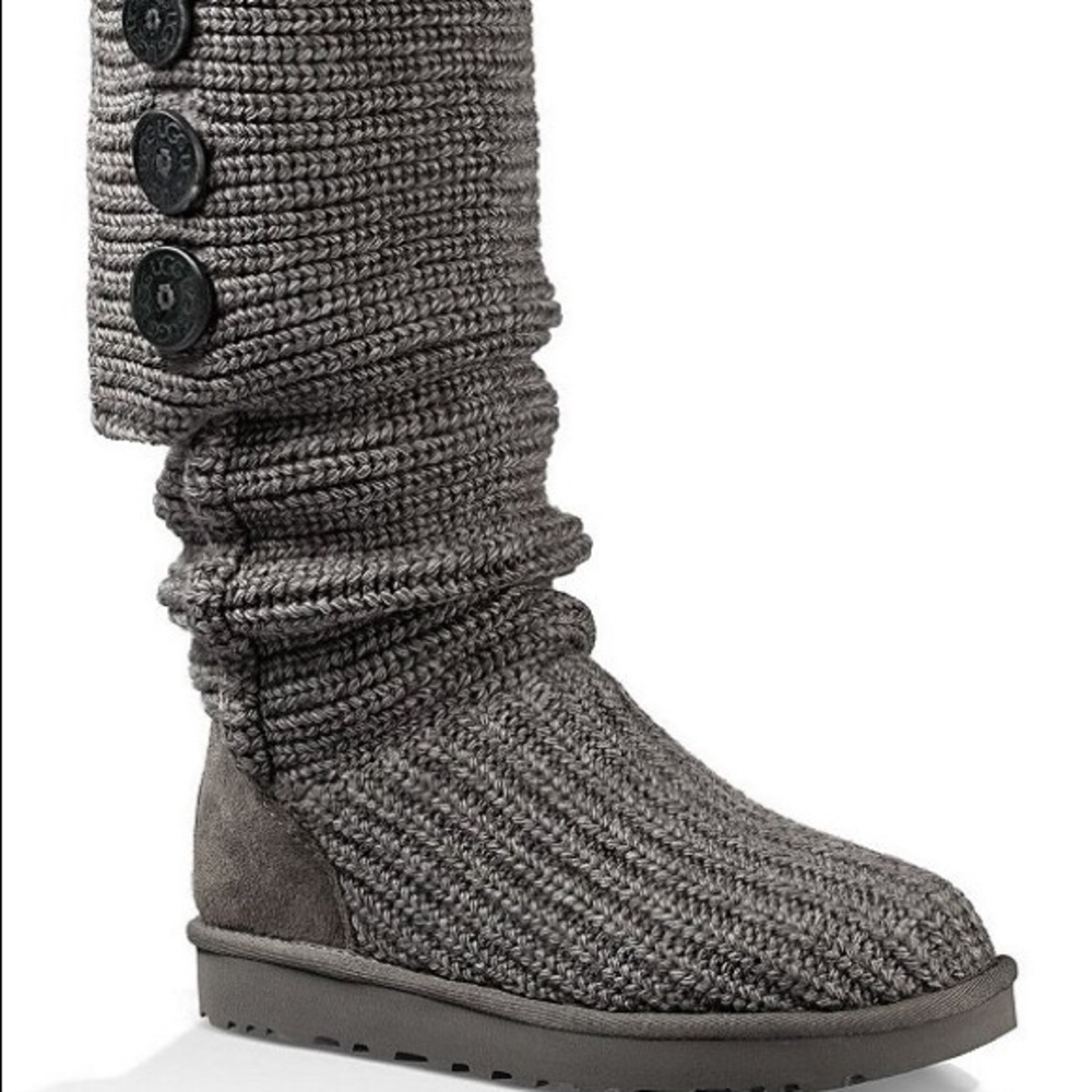 UGG Australia Classic Cardy Button Knit Boots sz 9